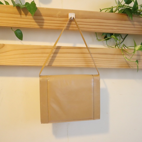 VINTAGE BAG - VOGUE EXCLUSIVE - Picture 5 of 16